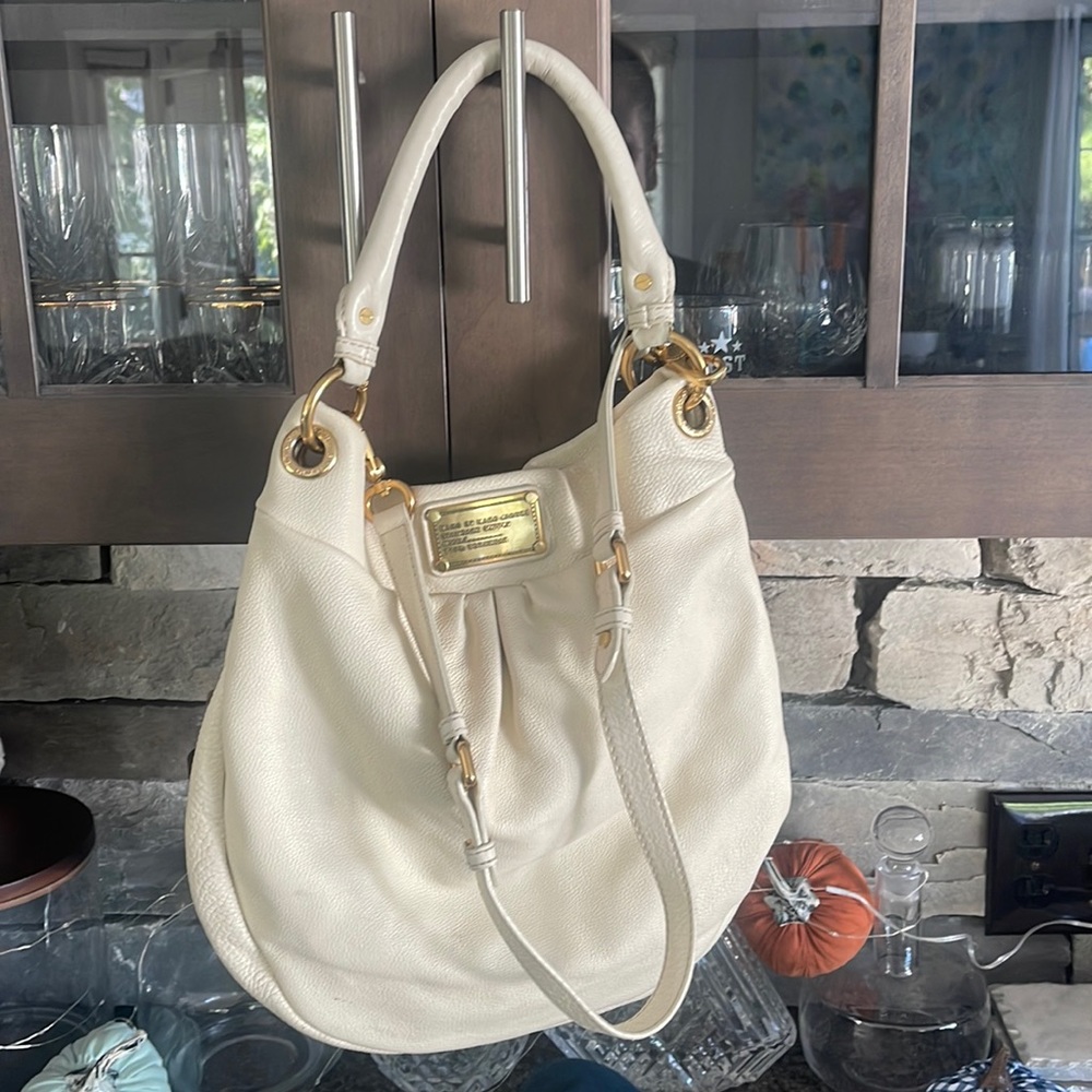 Marc Jacobs leather purse